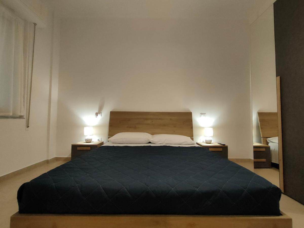 La Casa Di Ewa - Pesaro Centro-Mare Appartement Buitenkant foto