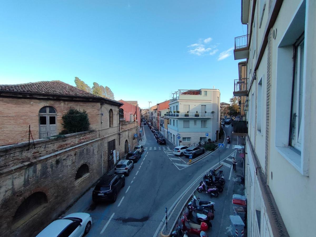 La Casa Di Ewa - Pesaro Centro-Mare Appartement Buitenkant foto